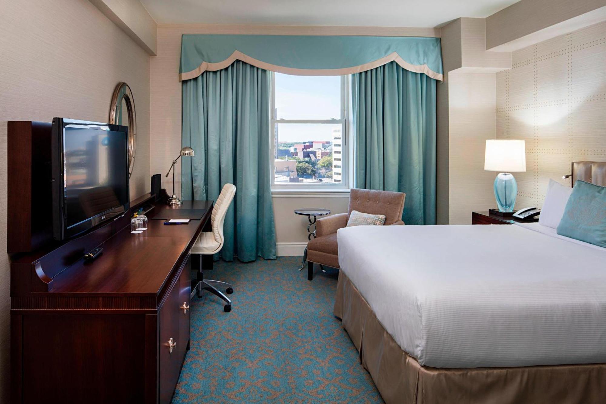 Delta By Marriott Bessborough 4*