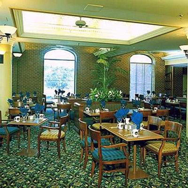 Hotel Delta By Marriott Bessborough 4*